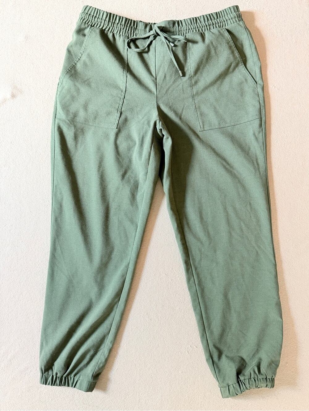 Nine West ankle length Joggers drawstring pull over bottoms medium green